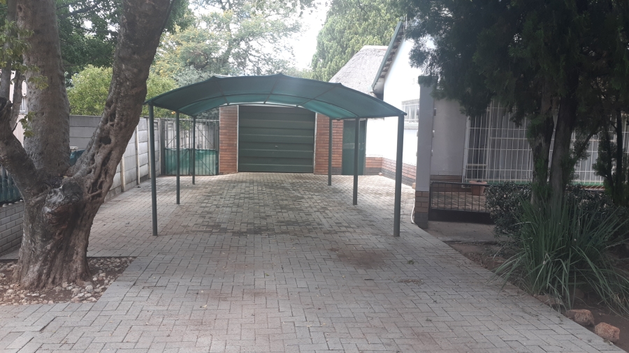 3 Bedroom Property for Sale in Roosheuwel North West